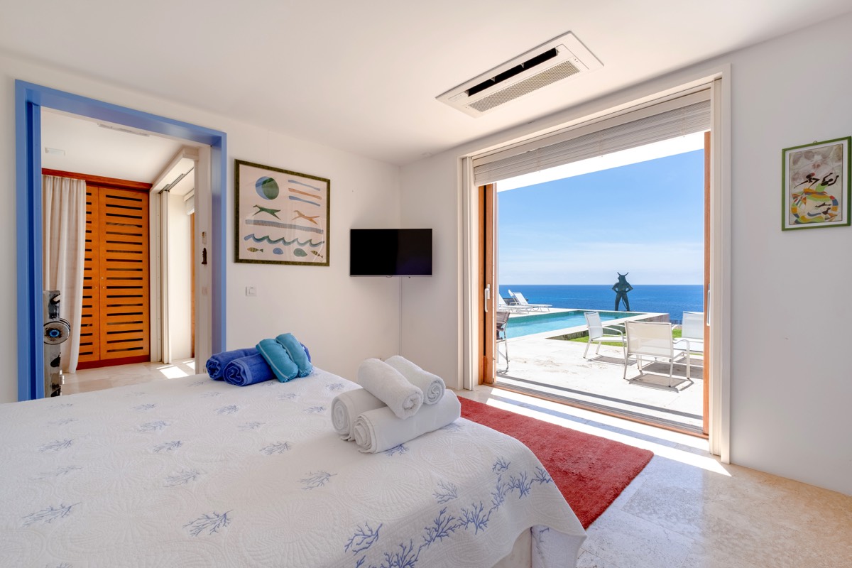 El Minotauro - Luxury villa in Menorca. Your ideal seaview renting.