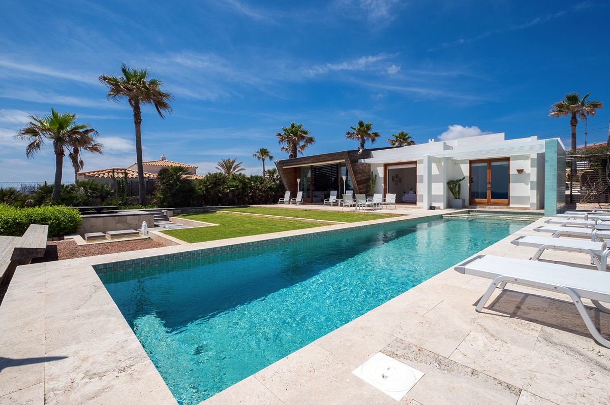 El Minotauro - Luxury villa in Menorca. Your ideal home at sea.